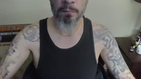 Snapshot of cpl_inlove chatting on 12/19/24, 01:18 cpl_inlove online show from 12/19/24, 01:18