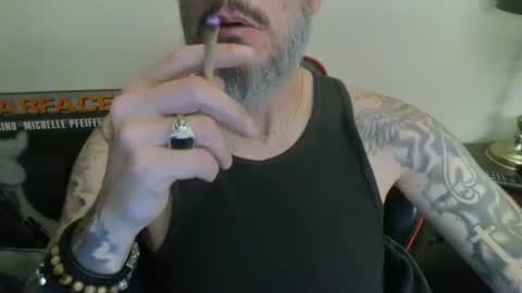 Snapshot of cpl_inlove chatting on 10/20/25, 12:00 cpl_inlove online show from 10/20/25, 12:00