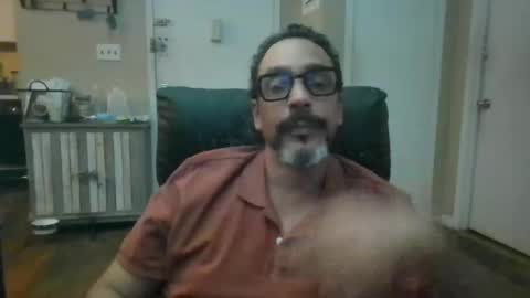 Snapshot of cq1er chatting on 01/06/25, 05:30 Alejandro online show from 01/06/25, 05:30