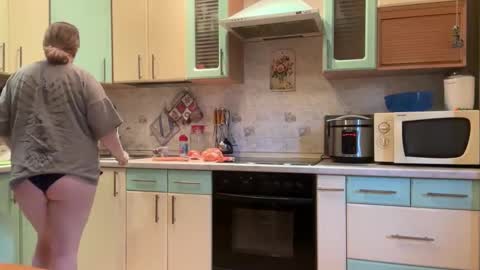 Snapshot of crave_elise chatting on 09/22/25, 07:32 Elise online show from 09/22/25, 07:32