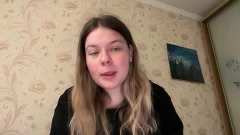 Snapshot of crave_elise chatting on 10/16/25, 02:07 Elise online show from 10/16/25, 02:07