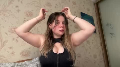 Snapshot of crave_elise chatting on 10/24/25, 05:48 Elise online show from 10/24/25, 05:48