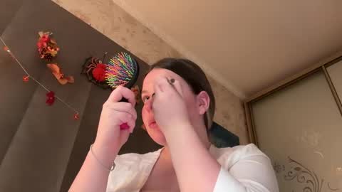 Snapshot of crave_elise chatting on 11/15/25, 05:16 Elise online show from 11/15/25, 05:16