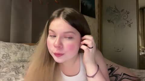 Snapshot of crave_elise chatting on 11/30/25, 05:39 Elise online show from 11/30/25, 05:39