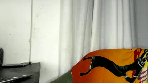 Snapshot of crave_meslowly chatting on 06/28/26, 01:11 Taliee online show from 06/28/26, 01:11