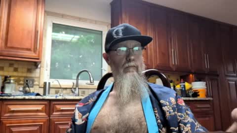Snapshot of craven_moreass chatting on 07/28/26, 11:17 Dick Fitswell online show from 07/28/26, 11:17