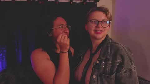 Snapshot of crazy_cakes_ chatting on 09/12/25, 04:45 Lexie  Rose  online show from 09/12/25, 04:45