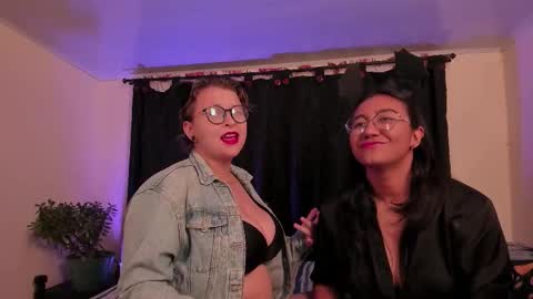 Snapshot of crazy_cakes_ chatting on 11/11/25, 11:16 Lexie Rose online show from 11/11/25, 11:16