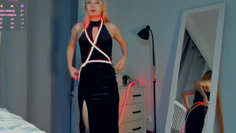 Emma online show from 12/25/24, 11:31