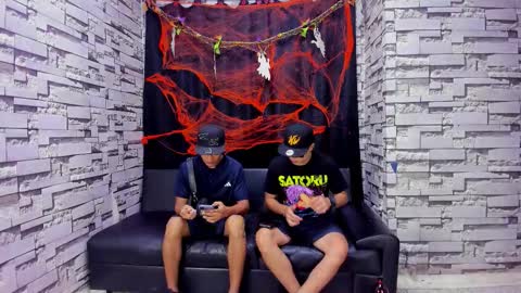 Crazy Sex Cult- Girl Thayler Age 18-  Boy Louis Age 20 online show from 10/22/25, 01:11