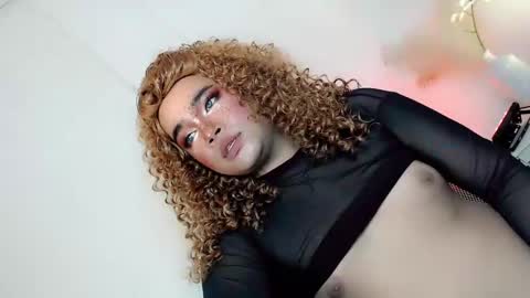 Hot Ayisha online show from 02/21/25, 06:15