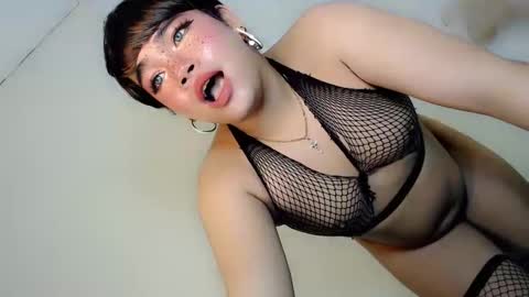 Hot Ayisha online show from 03/09/25, 09:14