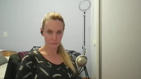 Anny online show from 04/03/26, 12:19