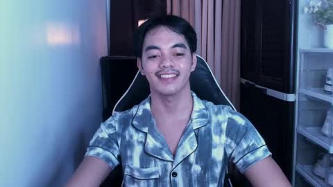 Snapshot of crazyasiancum chatting on 12/12/24, 10:45 Zion online show from 12/12/24, 10:45