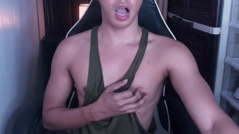 Snapshot of crazyasiancum chatting on 01/31/25, 04:47 Zion online show from 01/31/25, 04:47