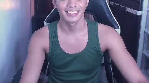 Snapshot of crazyasiancum chatting on 02/10/25, 10:42 Zion online show from 02/10/25, 10:42