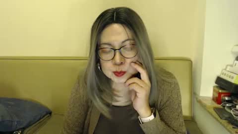 Snapshot of crazychika chatting on 02/12/25, 01:37 Kelly   online show from 02/12/25, 01:37