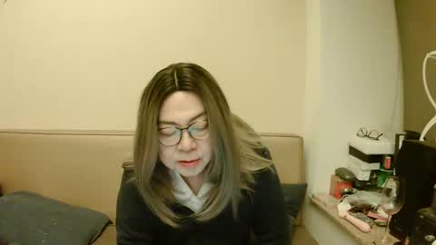 Snapshot of crazychika chatting on 03/08/25, 09:18 Kelly   online show from 03/08/25, 09:18