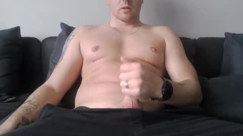 Snapshot of crazyd101 chatting on 10/10/25, 08:46 CrazyDI0I online show from 10/10/25, 08:46