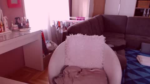 Snapshot of crazydollelf chatting on 02/04/25, 11:16 Camille online show from 02/04/25, 11:16