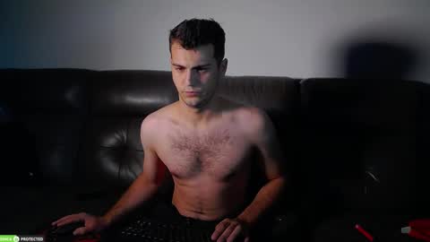 Crazy online show from 10/03/25, 09:23