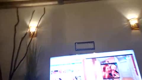 Snapshot of crazymen0101 chatting on 03/03/25, 01:42 crazymen0101 online show from 03/03/25, 01:42