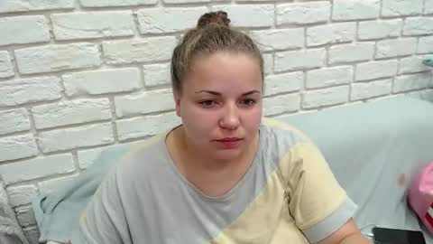 Crazyy Girl  online show from 09/28/25, 02:00