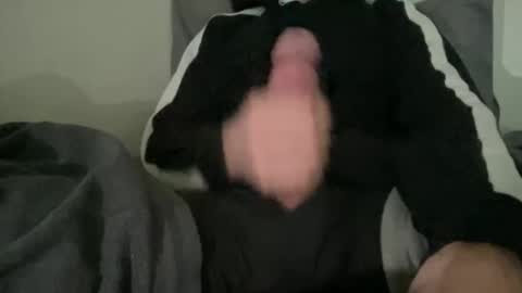 Snapshot of creamness7 chatting on 11/03/25, 04:08 creamness7 online show from 11/03/25, 04:08