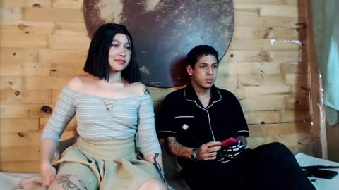  CAMILA Y SEBASTIAN online show from 01/22/25, 01:53