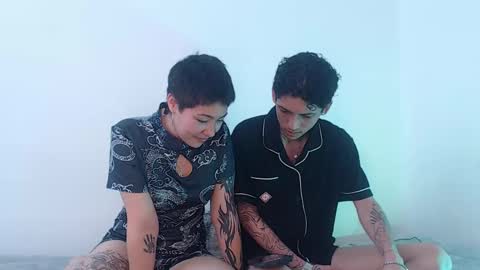  CAMILA Y SEBASTIAN online show from 09/17/25, 05:14