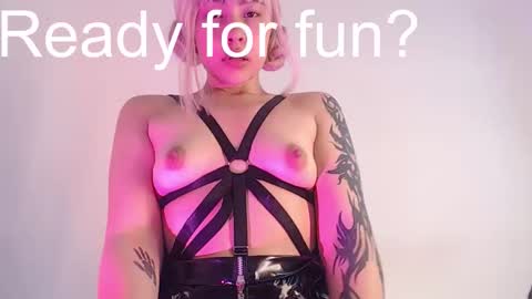  CAMILA Y SEBASTIAN online show from 11/28/25, 10:40