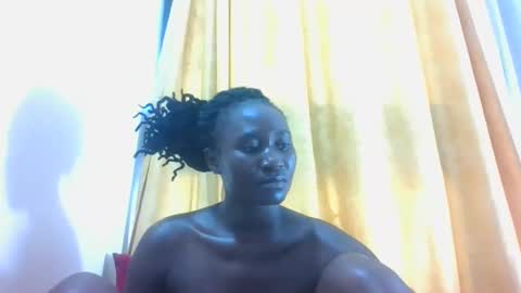 Snapshot of creampygal chatting on 01/31/25, 01:45 SUSAN online show from 01/31/25, 01:45