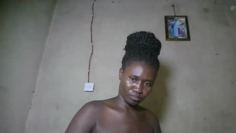 Snapshot of creampygal chatting on 03/01/25, 12:39 SUSAN online show from 03/01/25, 12:39