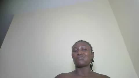 Snapshot of creampygal chatting on 10/19/25, 04:07 SUSAN online show from 10/19/25, 04:07