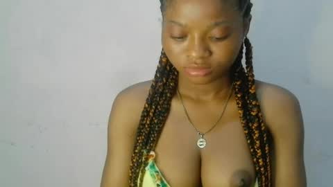 Snapshot of creamy_babyx chatting on 05/25/26, 06:58 Creamy babyx online show from 05/25/26, 06:58