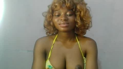 Snapshot of creamy_babyx chatting on 06/17/26, 07:26 Creamy babyx online show from 06/17/26, 07:26