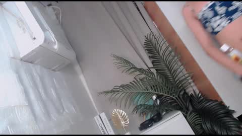 Delilah online show from 10/14/25, 08:26