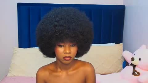 queen online show from 04/23/26, 12:12