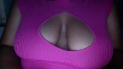 Snapshot of creamycocobabe chatting on 01/19/25, 07:15 CreamyCocoBabe online show from 01/19/25, 07:15