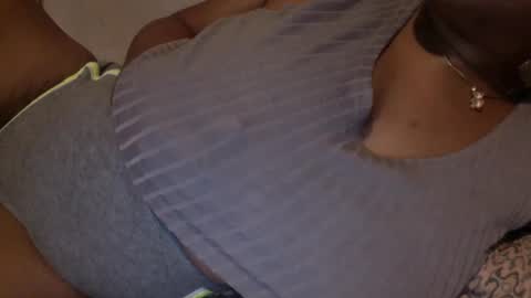 Snapshot of creamycocobabe chatting on 09/22/25, 05:15 CreamyCocoBabe online show from 09/22/25, 05:15