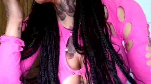 CreamyExotica online show from 01/10/25, 05:13