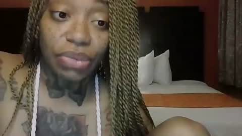 CreamyExotica online show from 11/30/25, 11:14