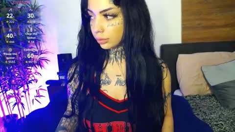 Sophie online show from 04/02/26, 07:06