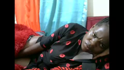 Snapshot of creamymomma chatting on 01/29/25, 06:50 verah online show from 01/29/25, 06:50