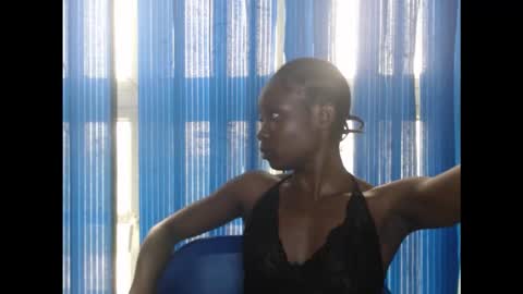 creamyxsugar online show from 09/19/25, 11:11