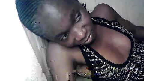 creamyxsugar online show from 10/21/25, 09:54