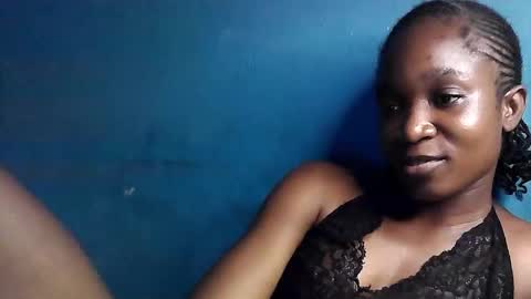 creamyxsugar online show from 10/23/25, 07:12