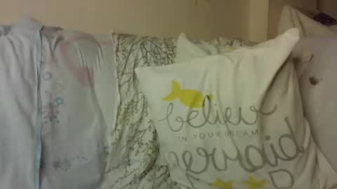 Snapshot of creamyy_pussy chatting on 10/21/25, 08:20 creamyy_pussy online show from 10/21/25, 08:20