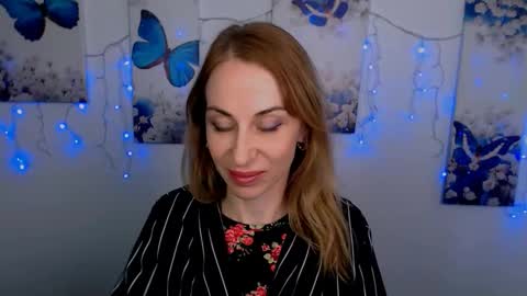 Snapshot of create_your_own_sun chatting on 09/12/25, 02:39 Lera online show from 09/12/25, 02:39