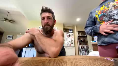 Creeksidecouple online show from 04/05/26, 06:27